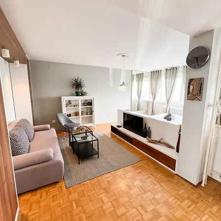 Sunrise Apartment